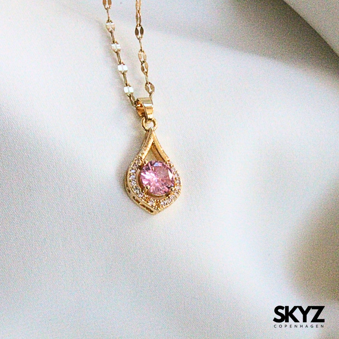 Skyz Pink Krystal Halskæde - 18k guldbelagt