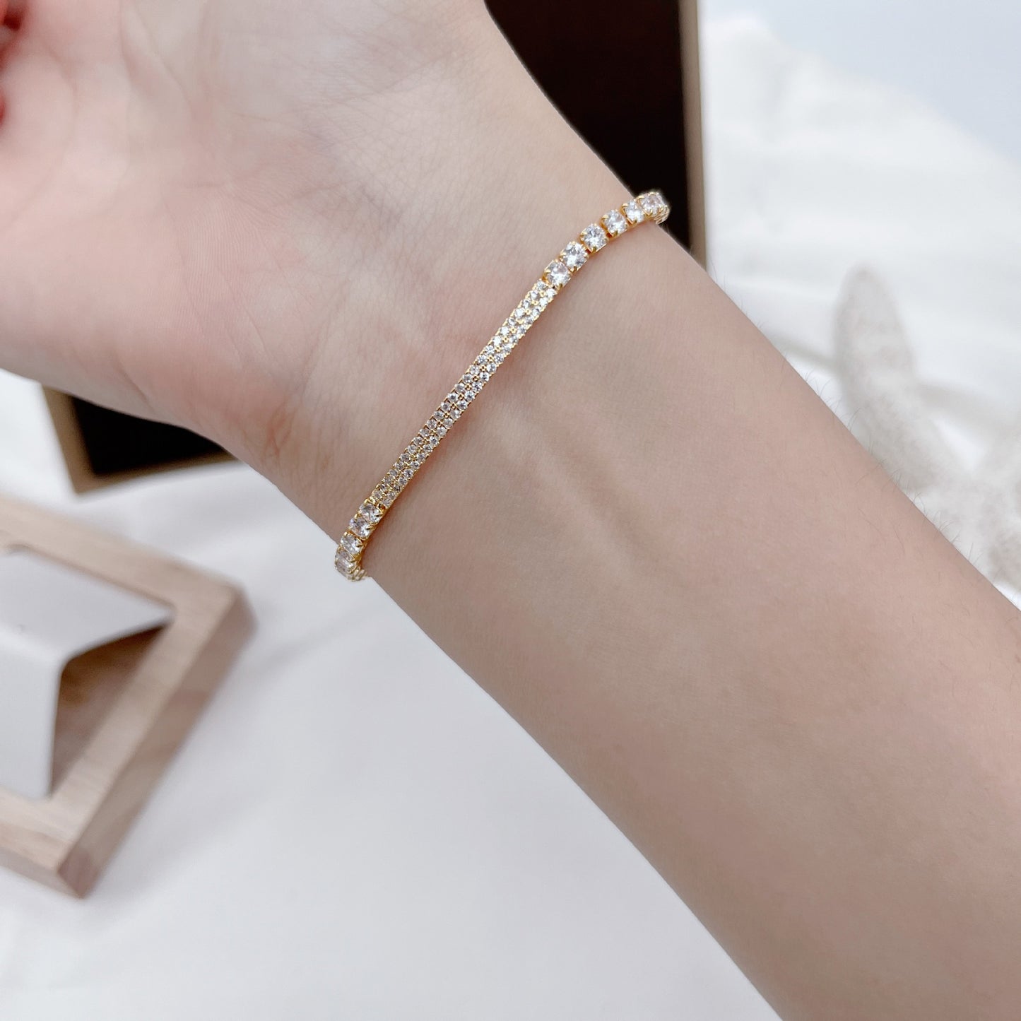 Skyz Zirkonia Bangle Armbånd - 18k Guldbelagt